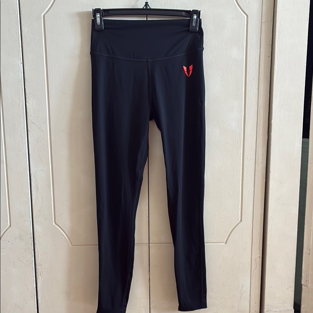 Stylish Black Leggings with Red Accent